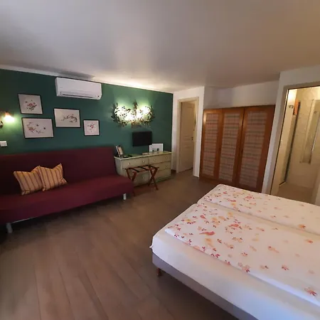 Bed & Breakfast U Paradisu *